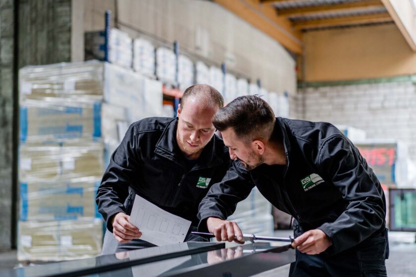 Über uns_Unternehmen_Mitarbeiter Qualität Lager