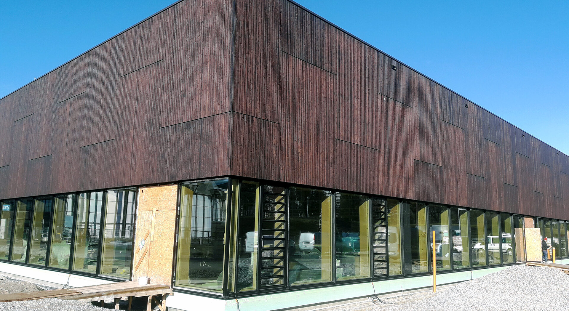 CiO München - 4.4. Fichtenholzverschalung Ecke Süd-Ost