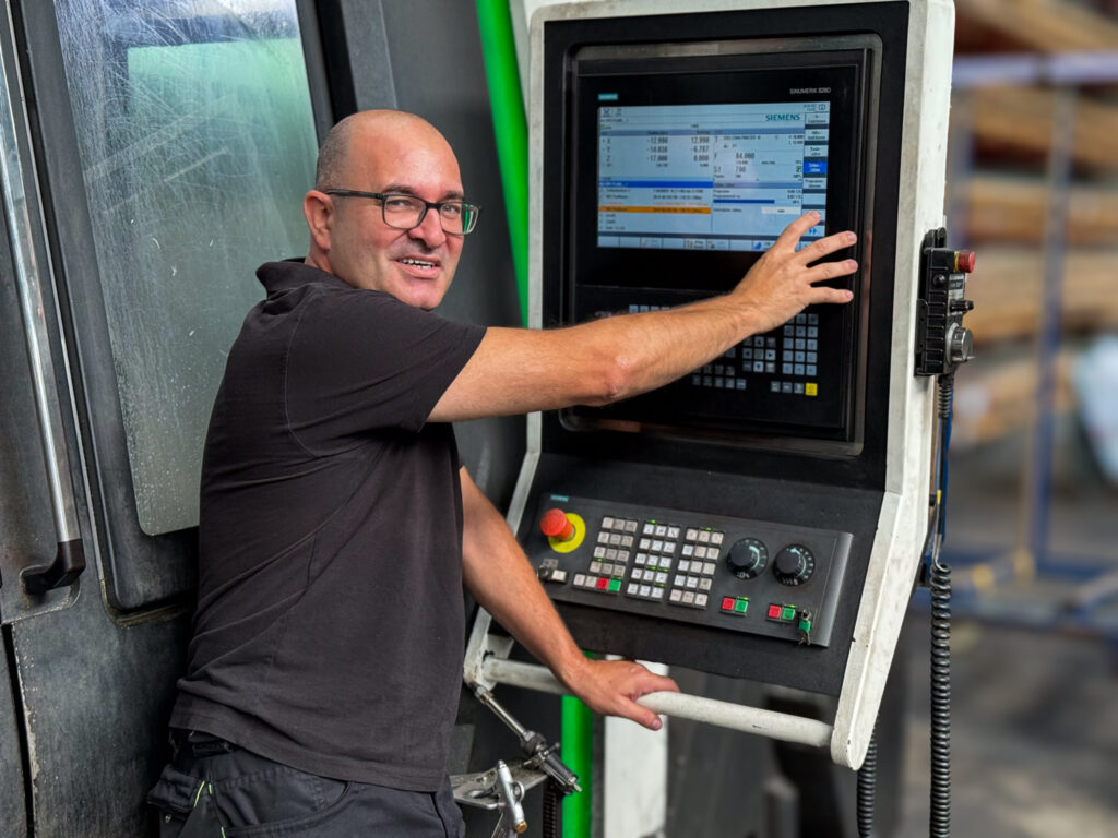 CNC Maschinenbediener - Metall (m/w/d)